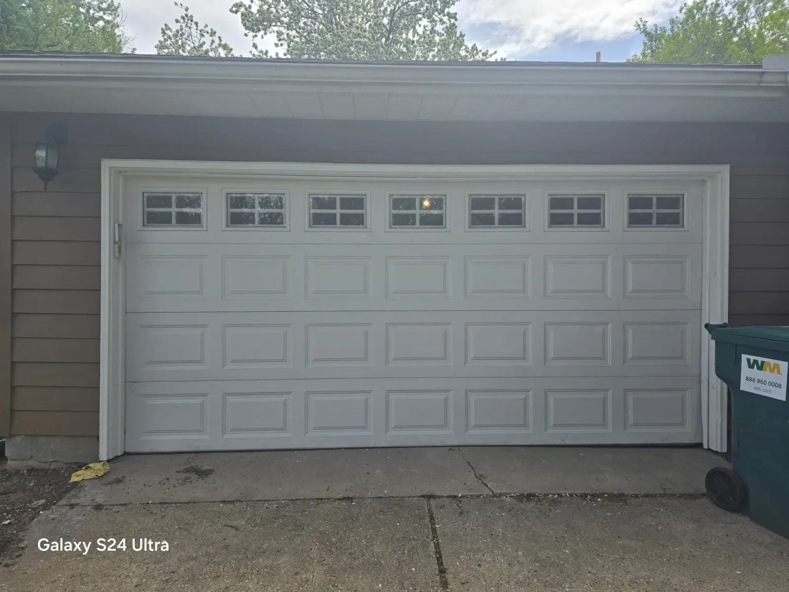 Lavish Grage door repair after Lavish Grage door repair after